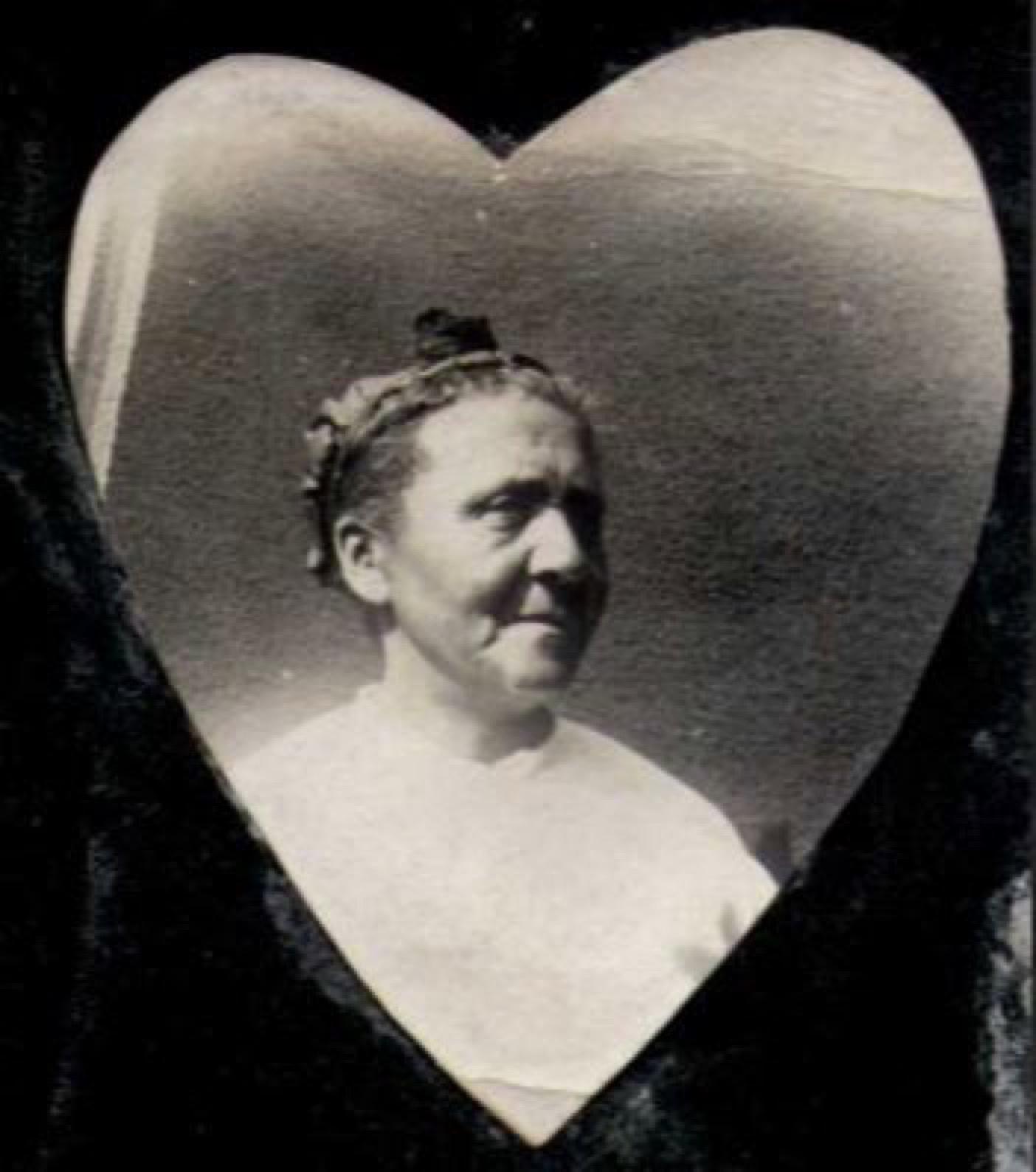 Photo of Sylvia Stark, early Salt Spring Island settler, in her middle age.