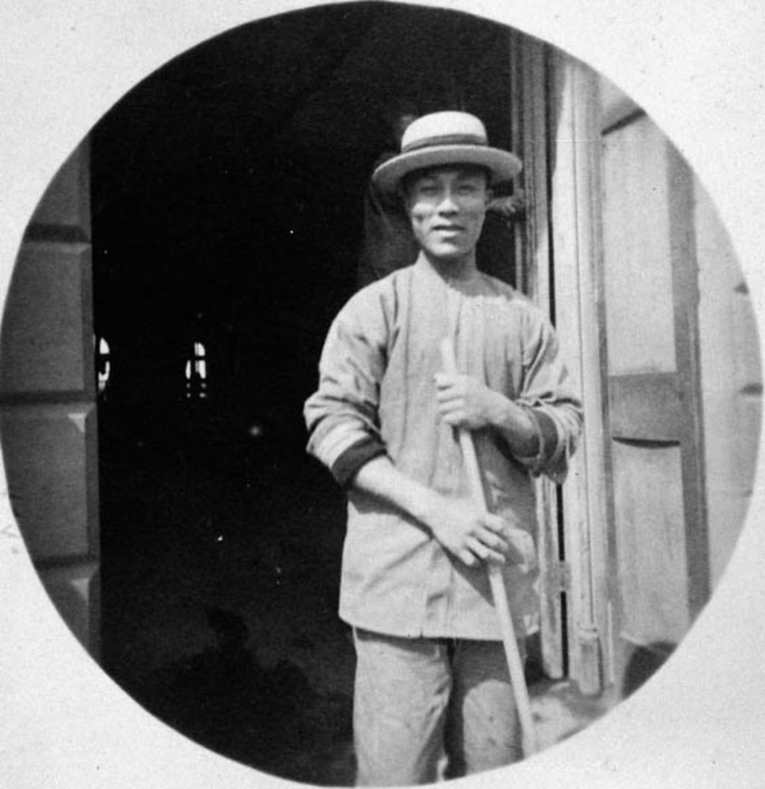 Photo of Chinese labourer in B.C., circa 1885. 