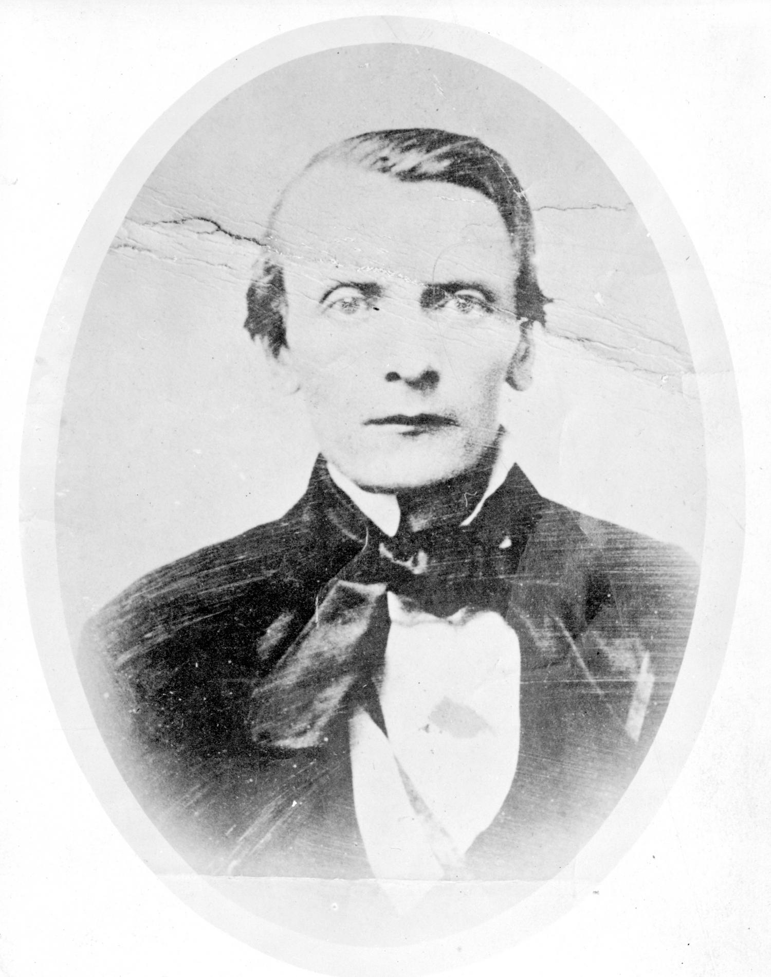 Photo of a young Robert Dunsmuir